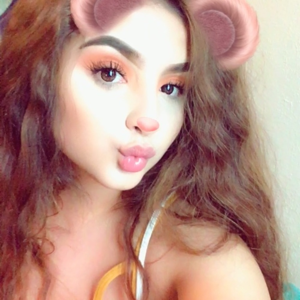 Meet your Posher, Abigail